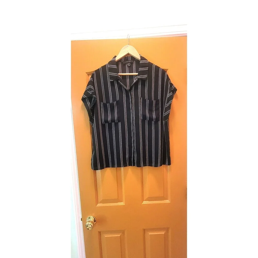 Atmosphere Black & White Stripe Womans Top Size 10